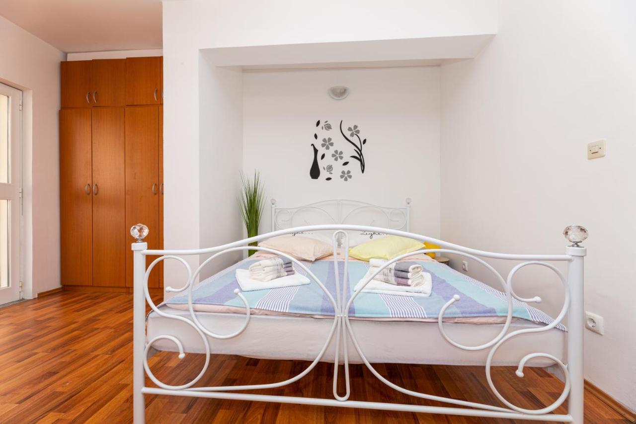 Malinsummer Apartments มาลินสกา ภายนอก รูปภาพ